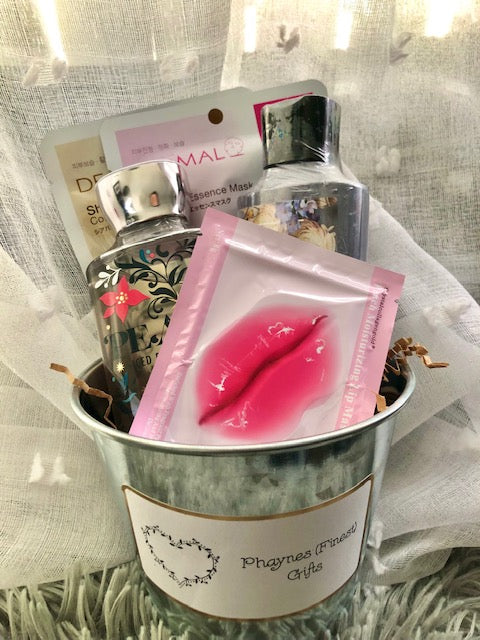 Spring Special Mystery Surprise Bath & Body Works, Facial Mask/Sheet, Steam Eye Mask, Lip Mask Korean Beauty K Beauty Care 6 pc Gift Set $19.99