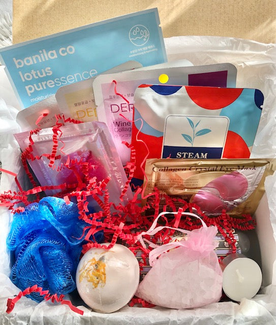 Bath & Body Works K Beauty Gift Set Korean Beauty Facial Masks Lip and Eye Mask Bath Salt Bath Bomb Sponge Tea Candle