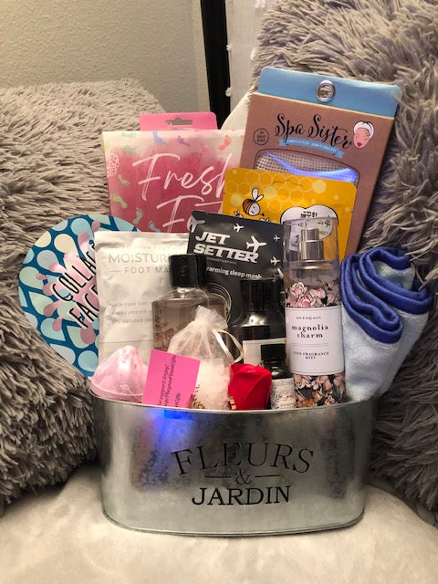 Bath and Body Works Pamper Me Gift Set Lotion Shower Gel Oil Mist Body Wash Foam Bath Gel Foot Scrubber Face Masks