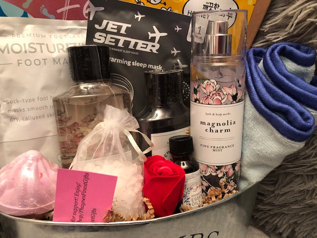 Bath and Body Works Pamper Me Gift Set Lotion Shower Gel Oil Mist Body Wash Foam Bath Gel Foot Scrubber Face Masks