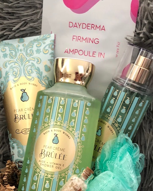Bath and Body Works Pear Crème Brulee Gift Set Body Cream Fragrance Mist Shower Face Mask Bath Salt**Limited Time-FREE GIFT**
