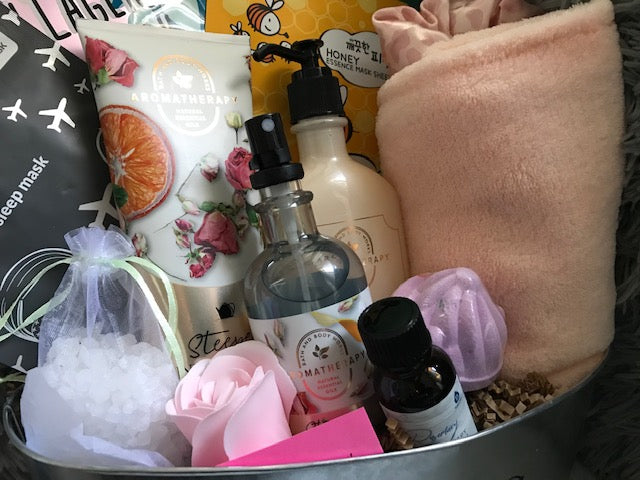 Bath and Body Works Pamper Me Gift Set Lotion Shower Gel Oil Mist Body Wash Foam Bath Gel Foot Scrubber Face Masks