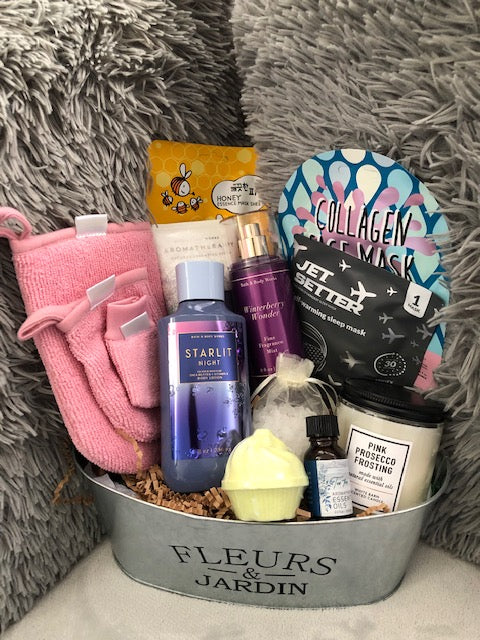 Bath and Body Works Spa Candle Gift Set 14 piece Body Cream/Lotion Candle Steam Mask Face Sheet Mask Bath Mitts Bath Bomb Salt Essential Oil
